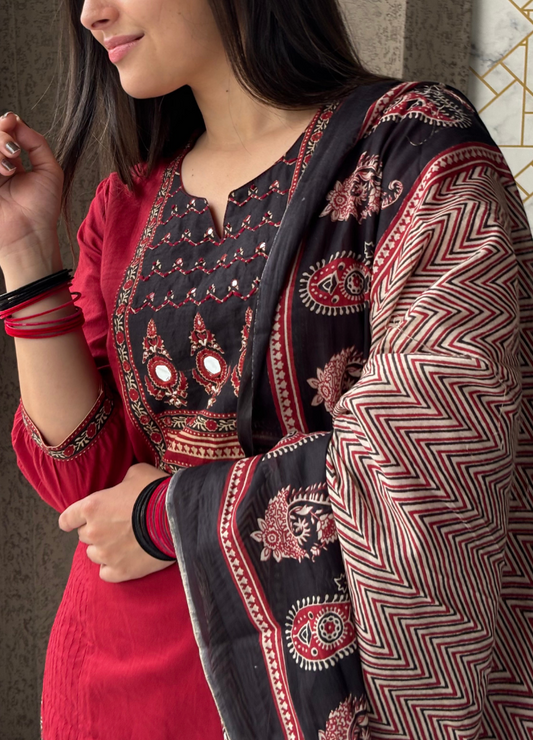 Maroon & Black Embroidered Kurta Set with Printed Dupatta | Anziva Fashion