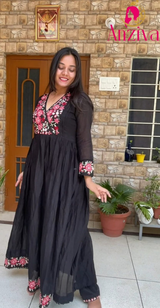 🖤 Anziva Elegant Black Floral Embroidered Anarkali Set