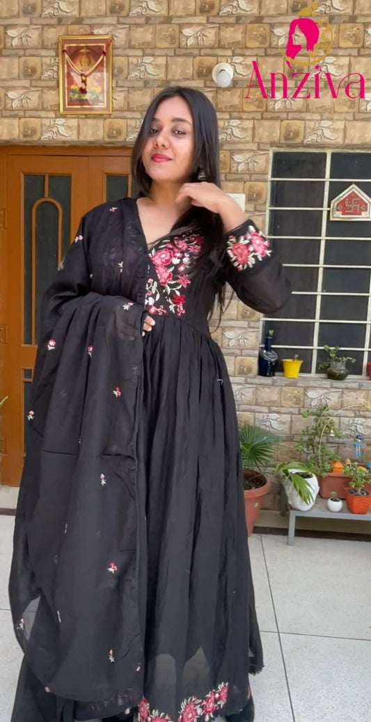 🖤 Anziva Elegant Black Floral Embroidered Anarkali Set