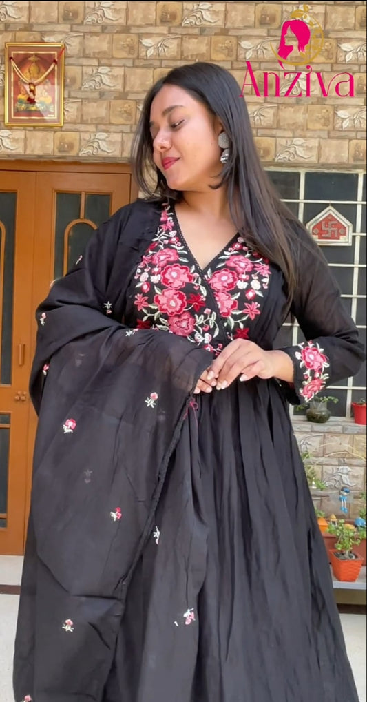 🖤 Anziva Elegant Black Floral Embroidered Anarkali Set