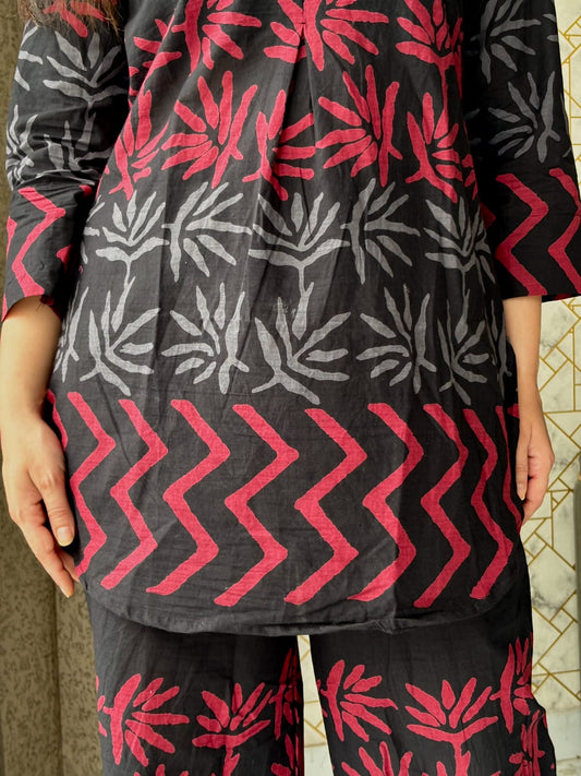 🖤 Black & Red Bold Leaf Print Co-ord Set