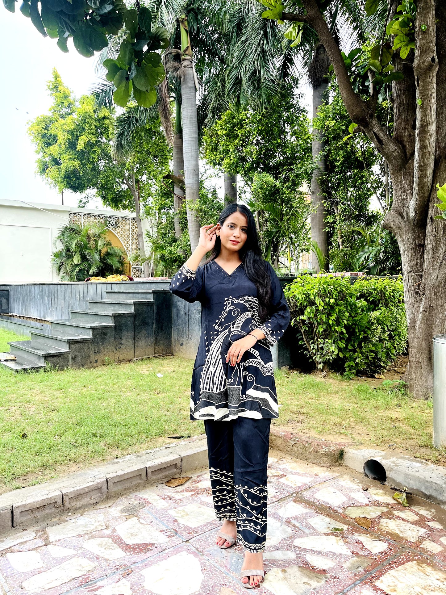 Black Handprint-Inspired Kurta Pant Set